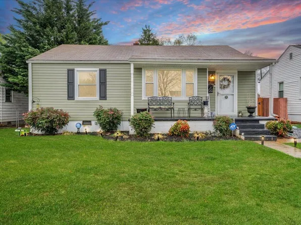 3315 Birchlawn Ave NW, Roanoke, VA 24012