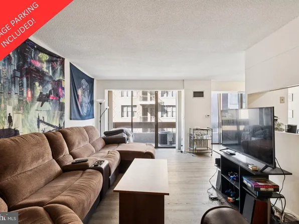 1326 Spruce St APT 703, Philadelphia, PA 19107