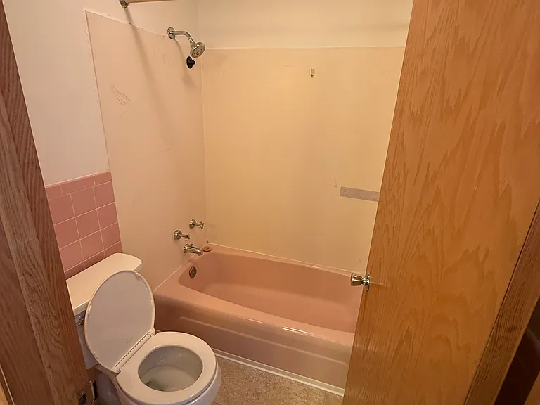 6210 Mineral Point Rd #6 — Photo 2