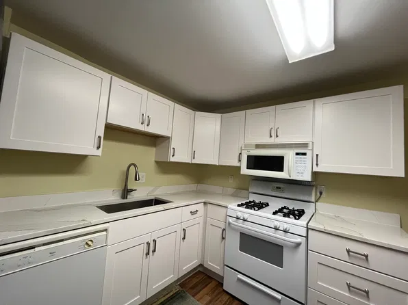 9926 Walker House Rd, Gaithersburg, MD