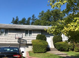 27 Westchester Ave, Jericho, NY 11753