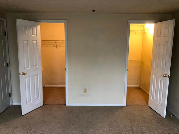 3rd image of 601 Himes Ave APT 102