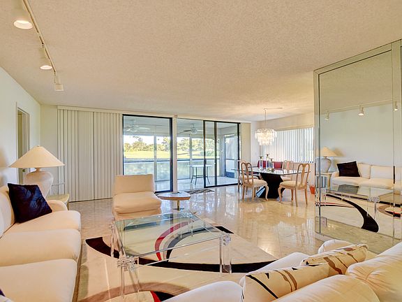 5th image of 11210 Green Lake Dr APT 104