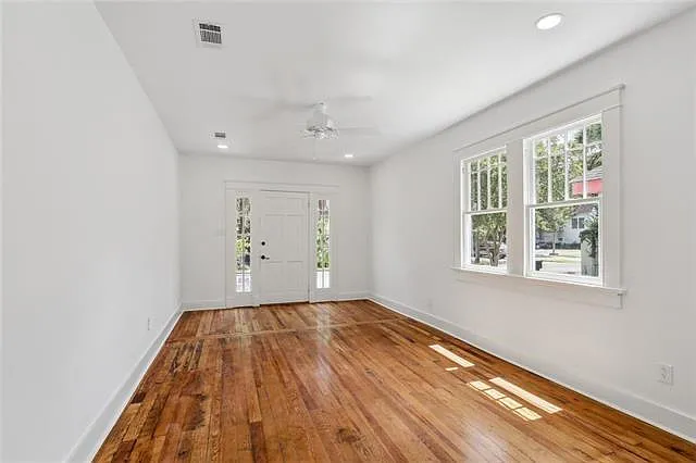 1 bed, 1.0 bath, 754 sqft, $1,875 — Photo 3
