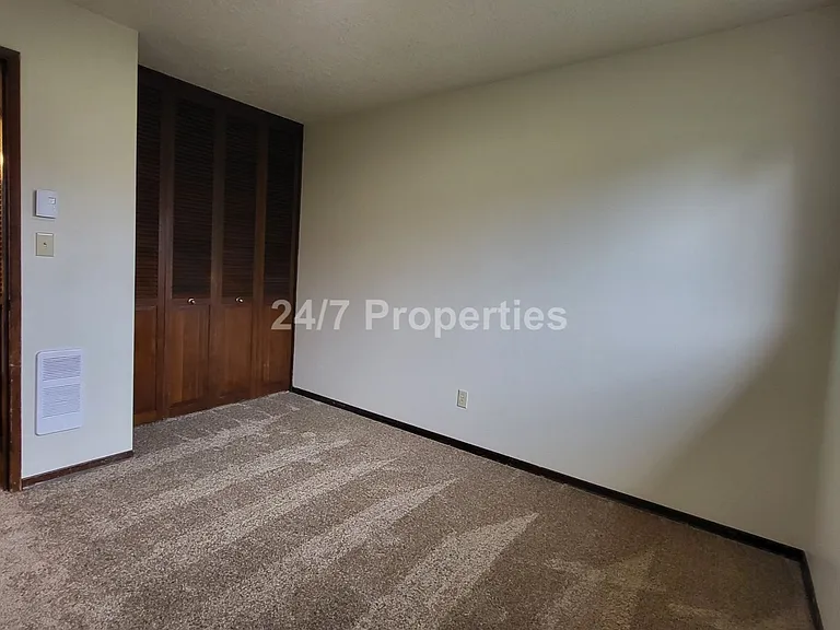 2025-15502MF — Photo 9