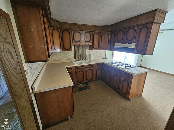 3rd image of 1011 Walnut St