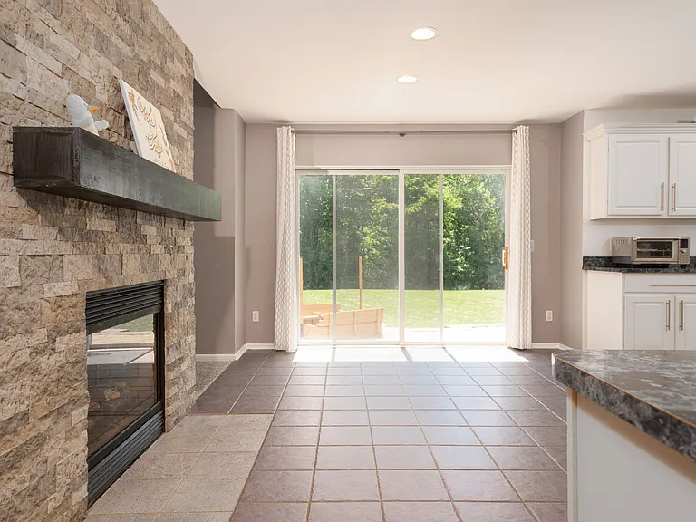 24625 Muirfield Dr — Photo 11