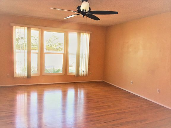 5th image of 8217 Whelan Dr