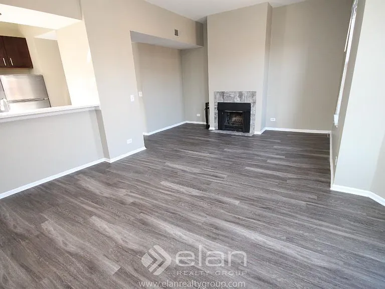 807 W Willow St #3C — Photo 5