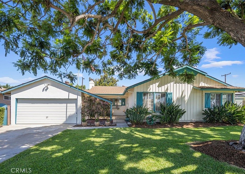 1st image of 12111 Bluebell Ave