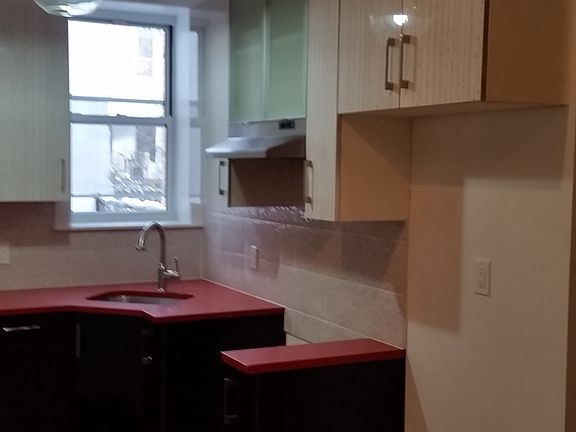 2nd image of 1366 Putnam Ave APT 1R