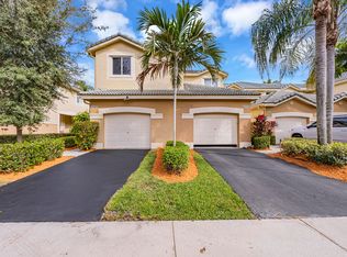 2080 Pasa Verde Ln, Weston, FL 33327