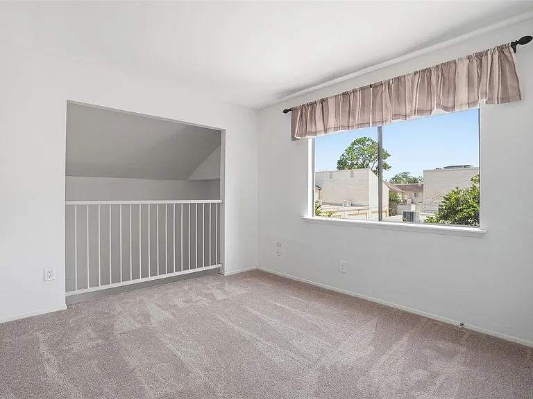 1920 Augusta Dr #31 — Photo 10