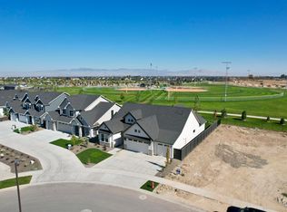 7016 S Cadence Ave, Meridian, ID 83642