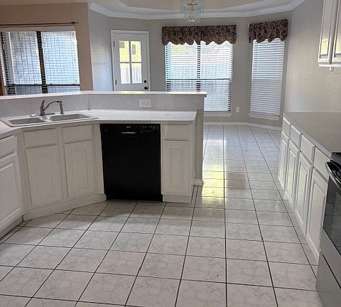 4th image of 3038 Twin Creek Dr