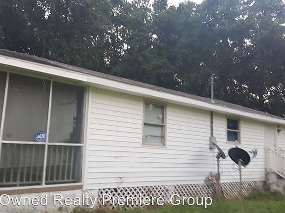 2nd image of 717 Gillins Ln