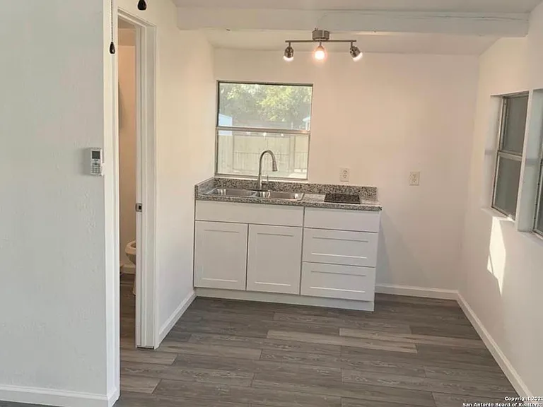 25226 Pat Pkwy #A — Photo 5