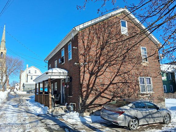 2nd image of 518 Kirst Ct
