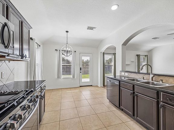 2nd image of 7315 Lyndhurst Village Ln