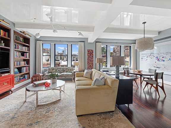 5th image of 147 Waverly Pl APT 5E