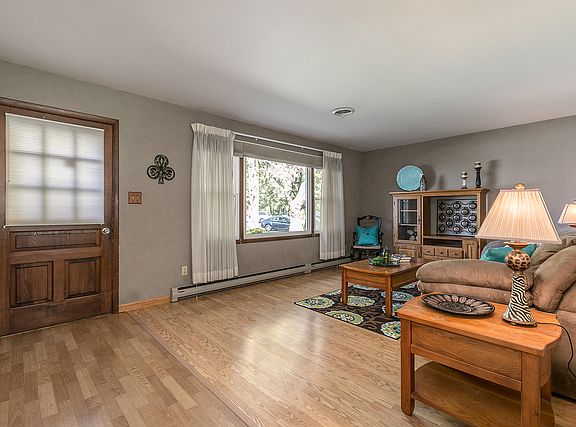 4th image of 106 N Wabena Ave