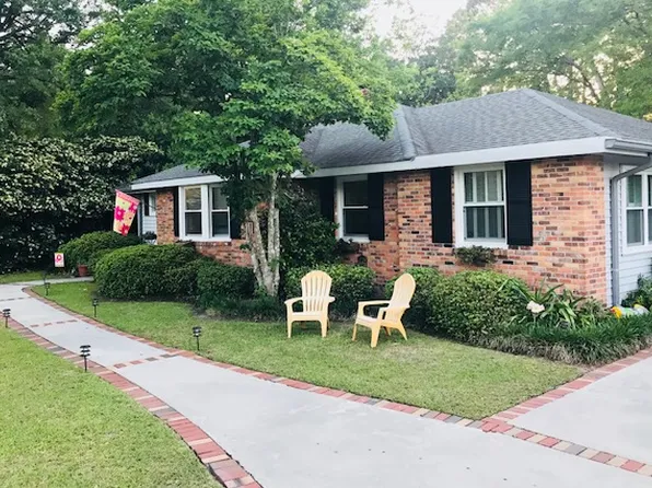 5 Margatha Dr, Savannah, GA 31406