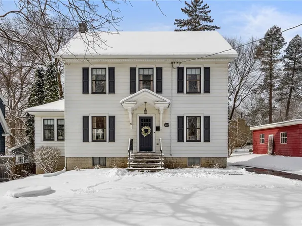 212 Cornwall Dr, Syracuse, NY 13214