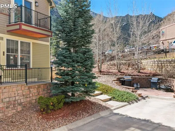 454 Winter St, Manitou Springs, CO 80829