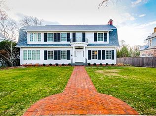 720 Lincoln Ave, Winnetka, IL 60093