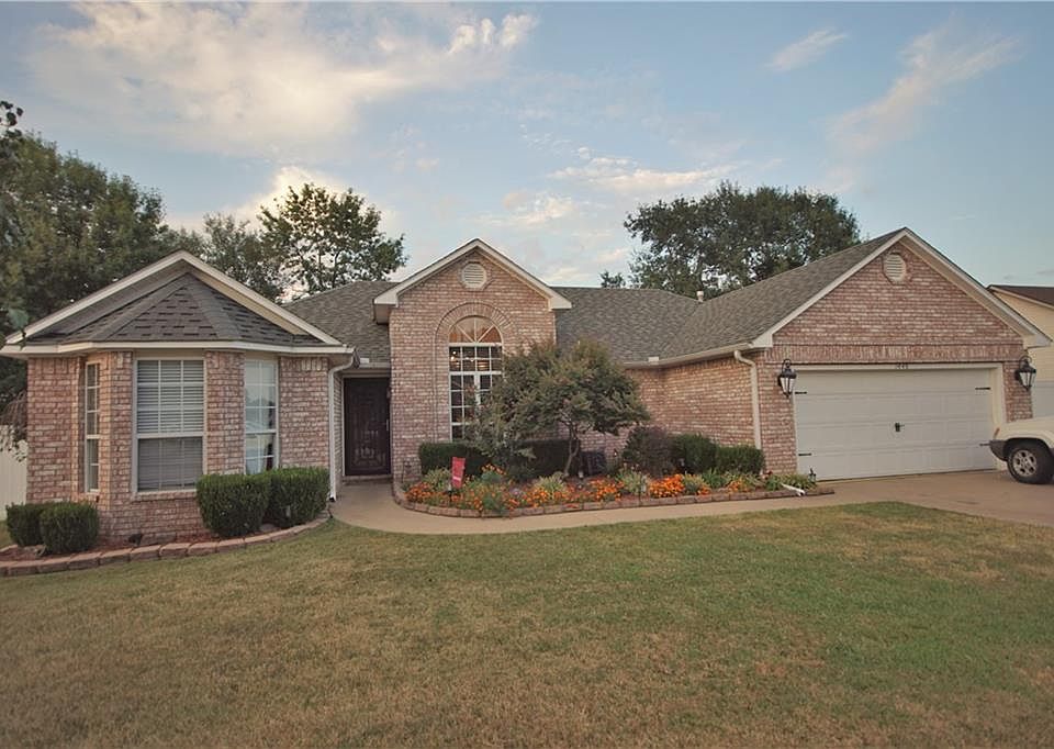 1st image of 1440 Whippoorwill Dr