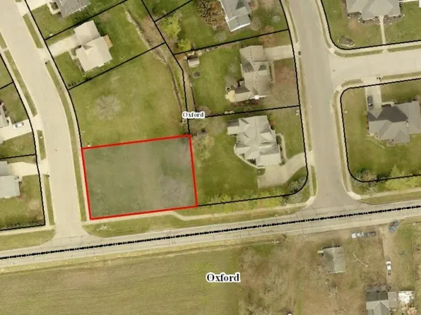 2 Autumn Dr, Oxford, OH 45056