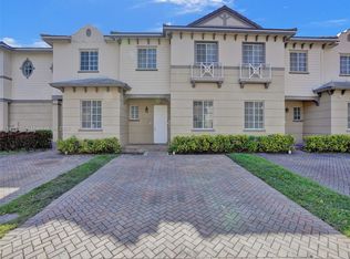 1215 Lucaya Dr, Riviera Beach, FL 33404