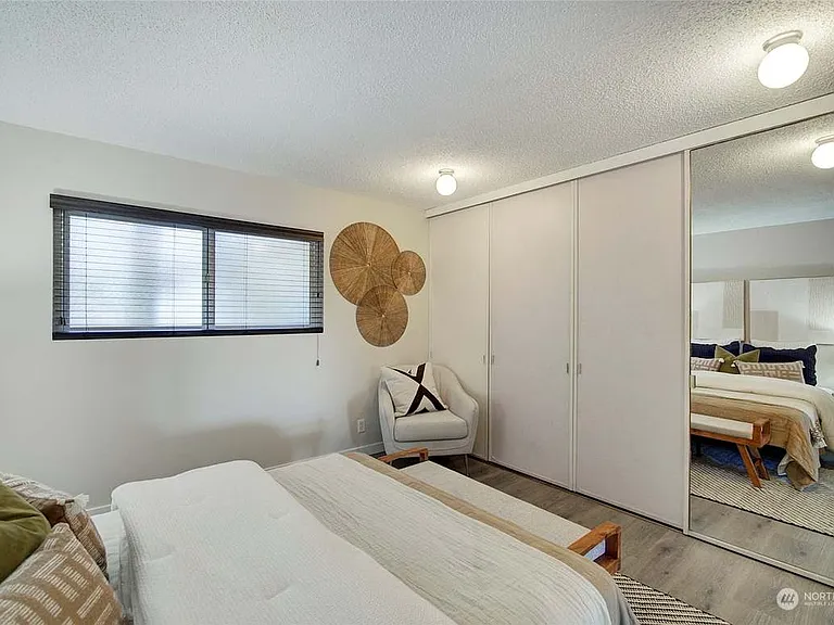 400 Melrose Ave E #302 — Photo 24