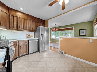 1057 Surrey Rd, Philadelphia, PA 19115