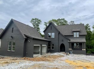 1262 Brayfield Crest Dr, Vestavia Hills, AL 35242