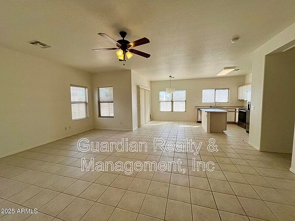5th image of 721 E Michigan Ave