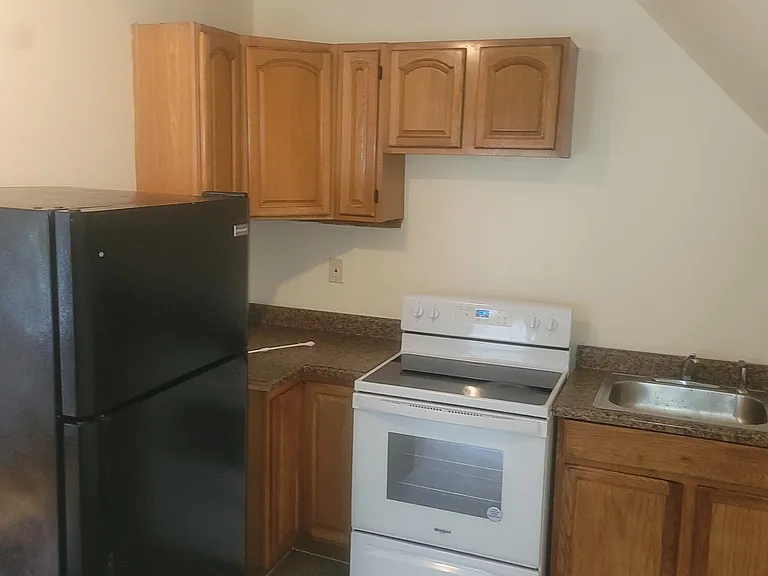 71 Madison St #3 — Photo 6