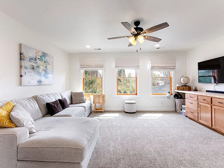 701 Cheyenne Dr — Photo 28