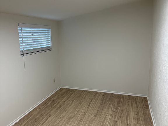 5th image of 3918 Velma Ave #3