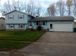 32 Lucena Dr, Rochester, NY 14606