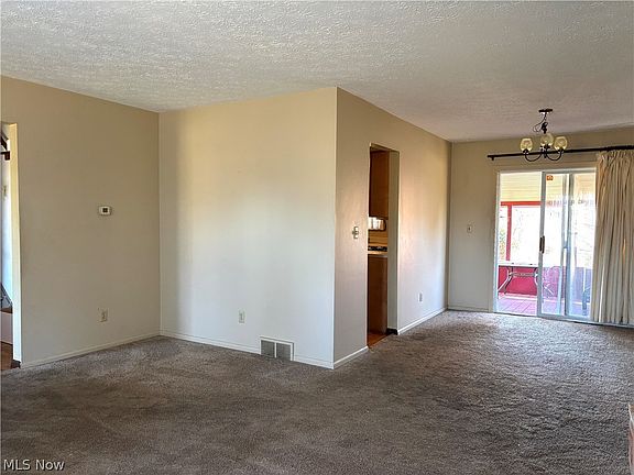 5th image of 43753 Columbiana Waterford Rd