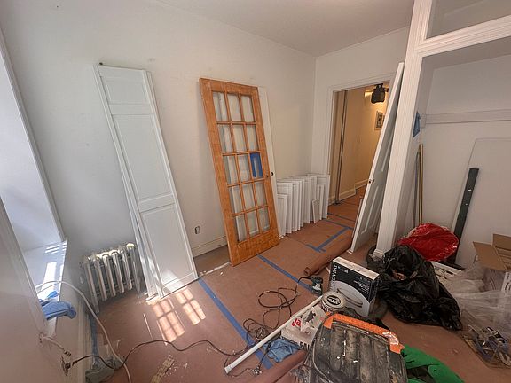 3rd image of 76 E 7th St APT 22