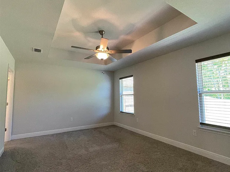 7130 Sonny Dr — Photo 10
