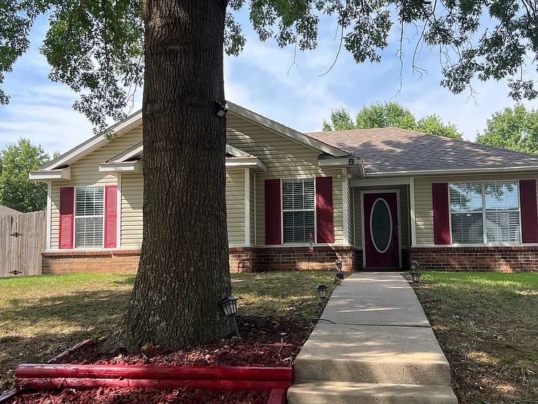 5722 W Legacy St — Photo 1