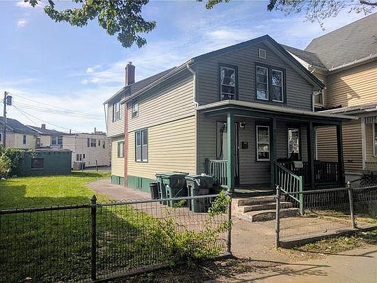 2nd image of 217 Spencer St