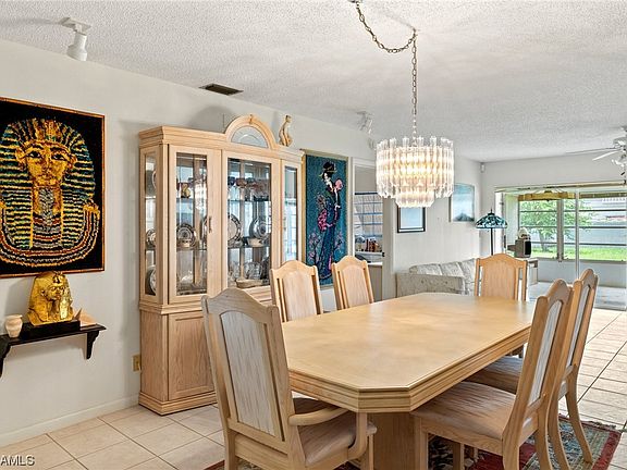 2nd image of 7085 Cedarhurst Dr