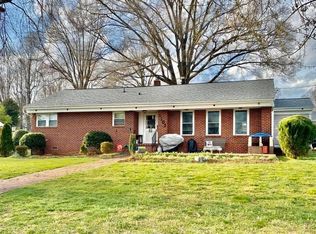 1103 Fields St, Eden, NC 27288