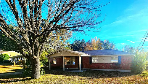 102 White Oak Drprattville Photo 1
