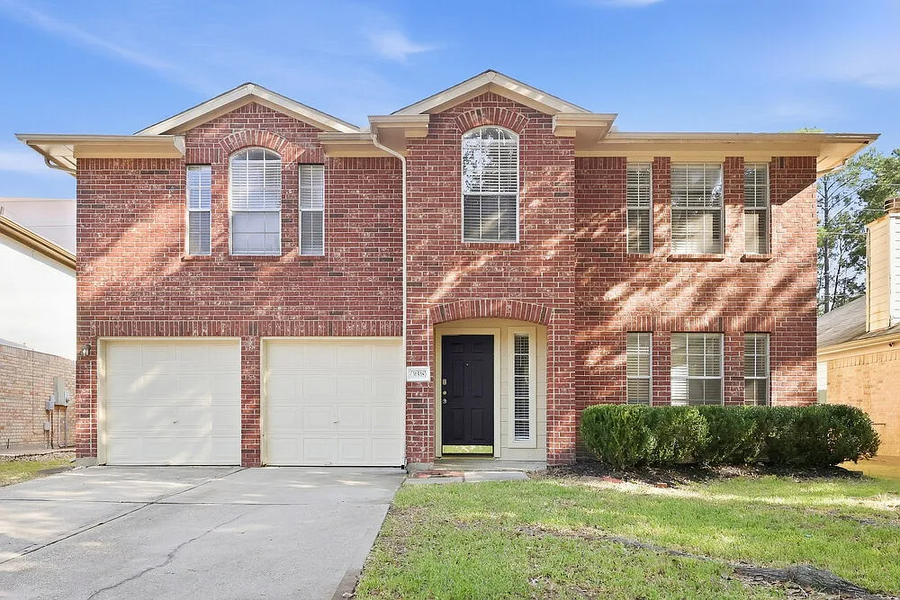 4 bed, 2.5 bath, 2716 sqft, $2,265 — Photo 1