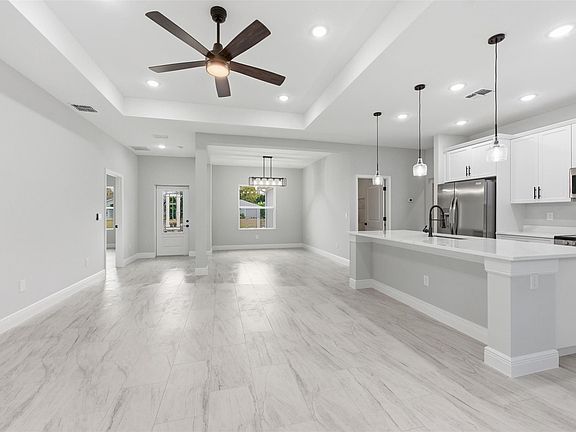 3rd image of 9345 102nd Avenue